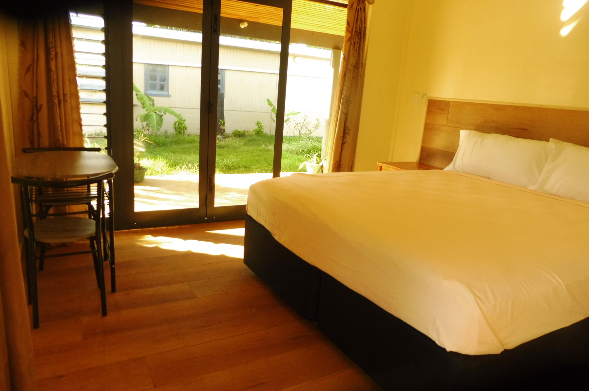 Winnies Bed & Breakfast - Guest house in Tonga